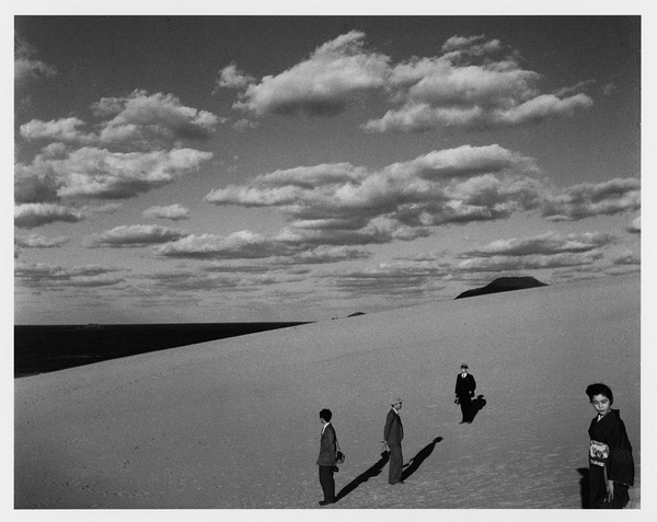 妻子在的沙丘風景，1950