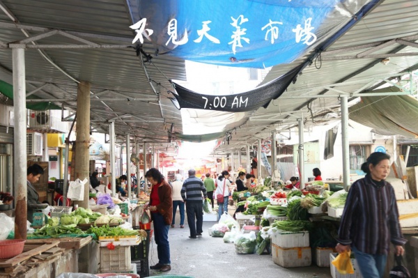 這里承包了老廈門人一整天的味蕾，印刻著廈門港最重要的記憶