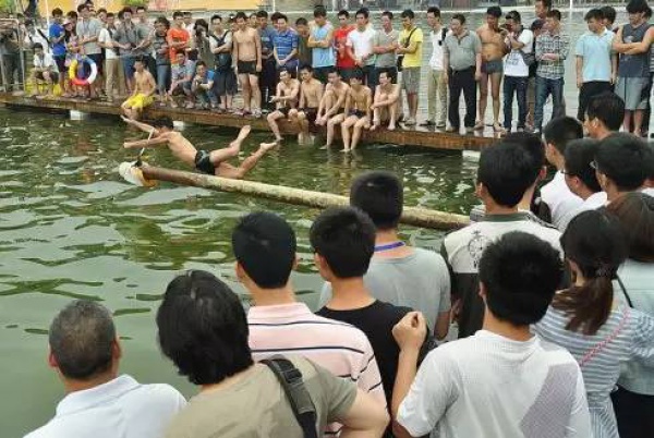 不止看龍舟，集美的龍舟池竟然還能捉鴨子！