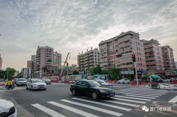 鎮(zhèn)海路、中山公園、將軍祠，3個(gè)地鐵站點(diǎn)出入口施工進(jìn)度